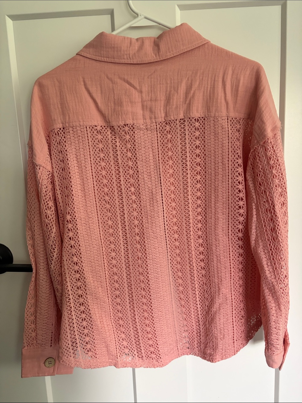 New In size small, Open Weave Button-Front Shirt Jacket in Dusty Pink - Picture 6 of 6